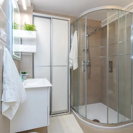 Apartment Paljar *